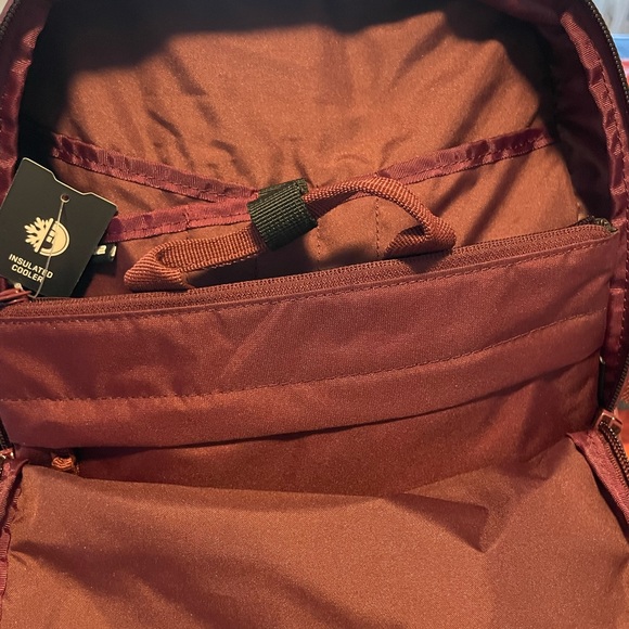 Dakine Backpack 26L - Maroon - Picture 4 of 6